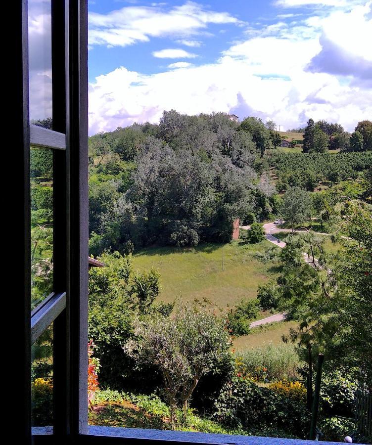Вилла Amazing Langhe And Monferrato | House With Garden Каламандрана Экстерьер фото