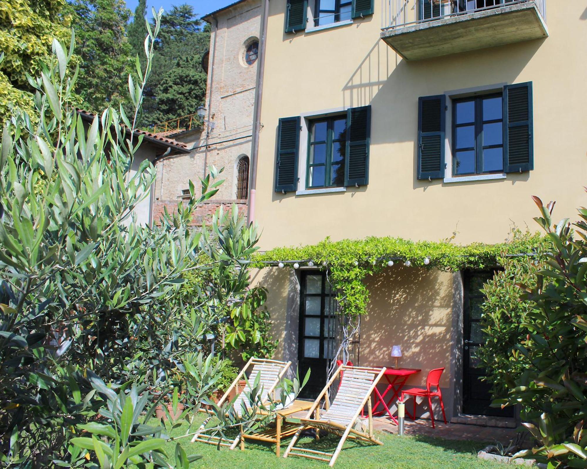 Вилла Amazing Langhe And Monferrato | House With Garden Каламандрана Экстерьер фото